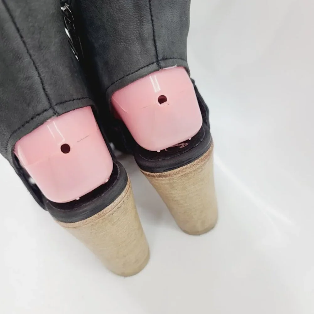 Free People Women's Black Effie‎ Stacked Block Heel Cut Out Ankle Bootie Size 7